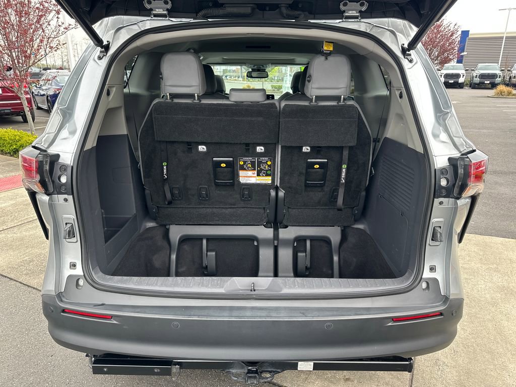 Certified 2021 Toyota Sienna XLE image 27