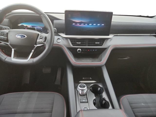 Certified 2025 Ford Explorer ST-Line image 12