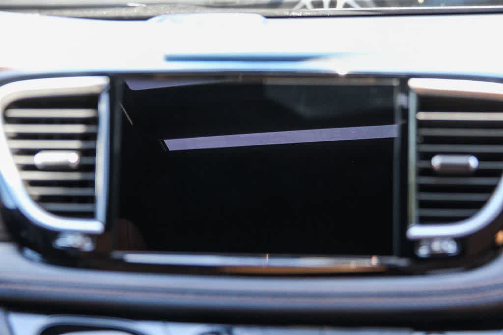 Used 2022 Chrysler Pacifica Pinnacle FWD image 15
