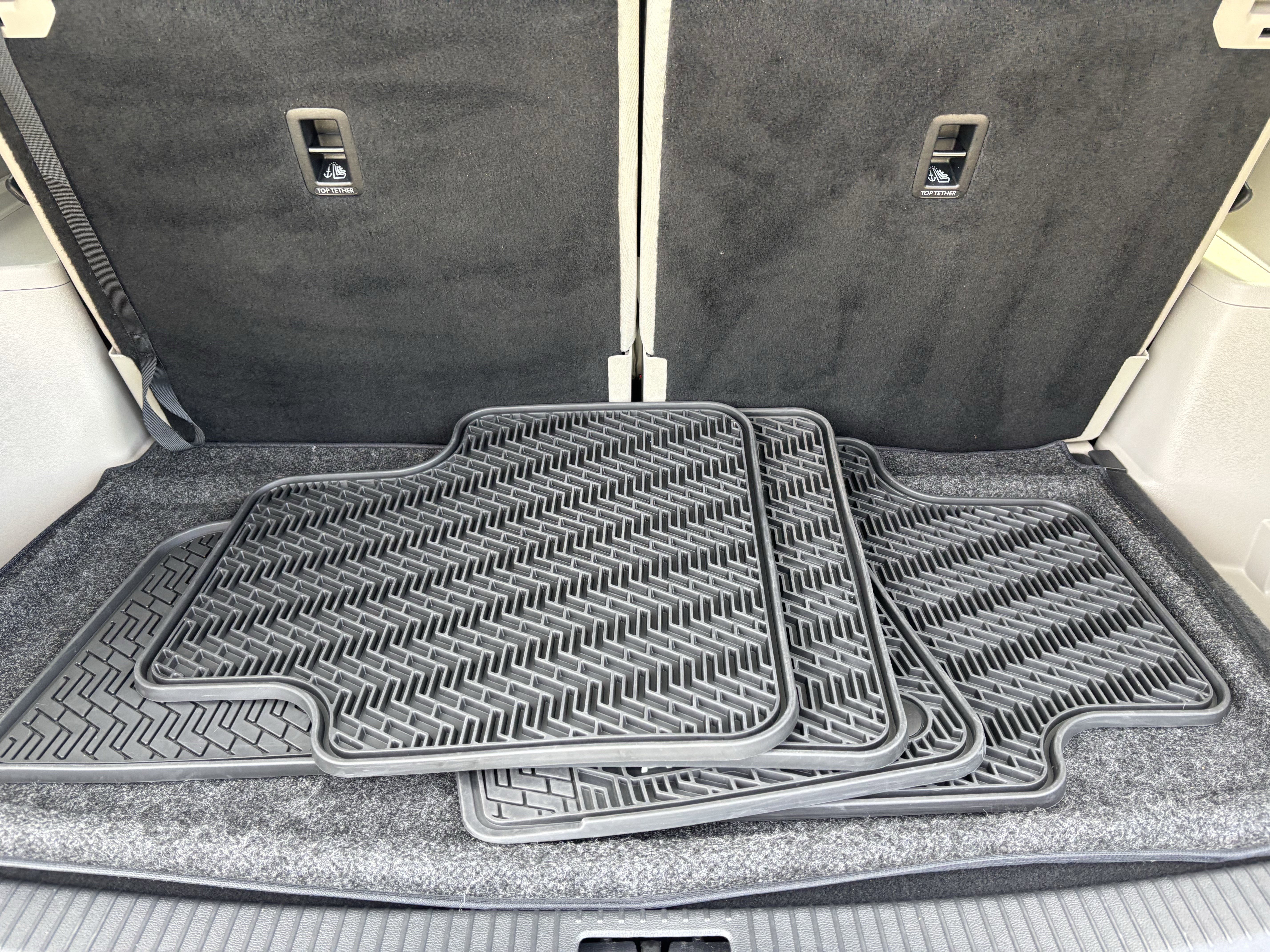 Used 2025 Volkswagen Atlas SEL Premium R-Line image 34