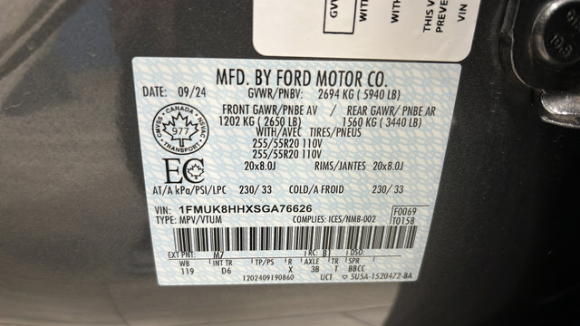 Used 2025 Ford Explorer Platinum w/ LUX Leather Package AWD/4WD image 30