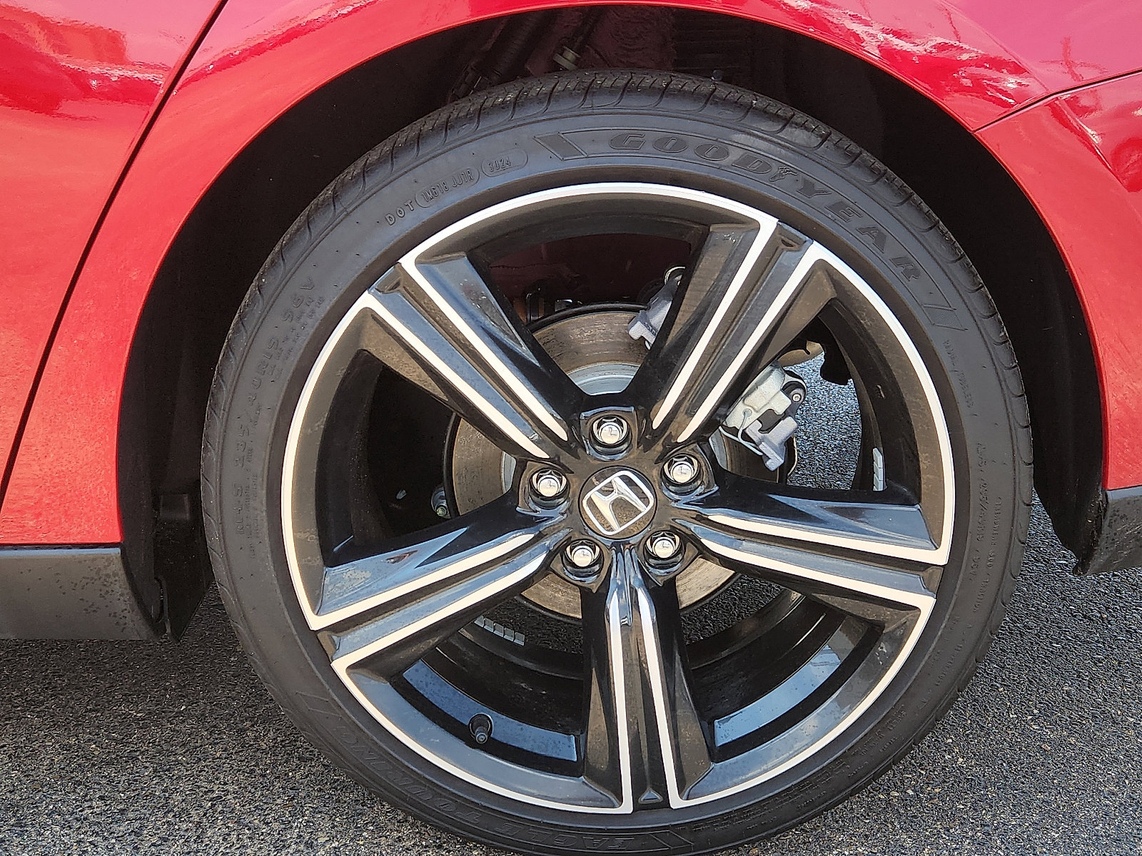 Used 2024 Honda Accord Sport image 6