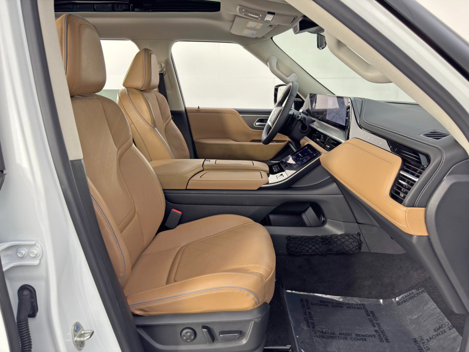 Used 2025 INFINITI QX80 Luxe w/ Cargo Package AWD/4WD image 16