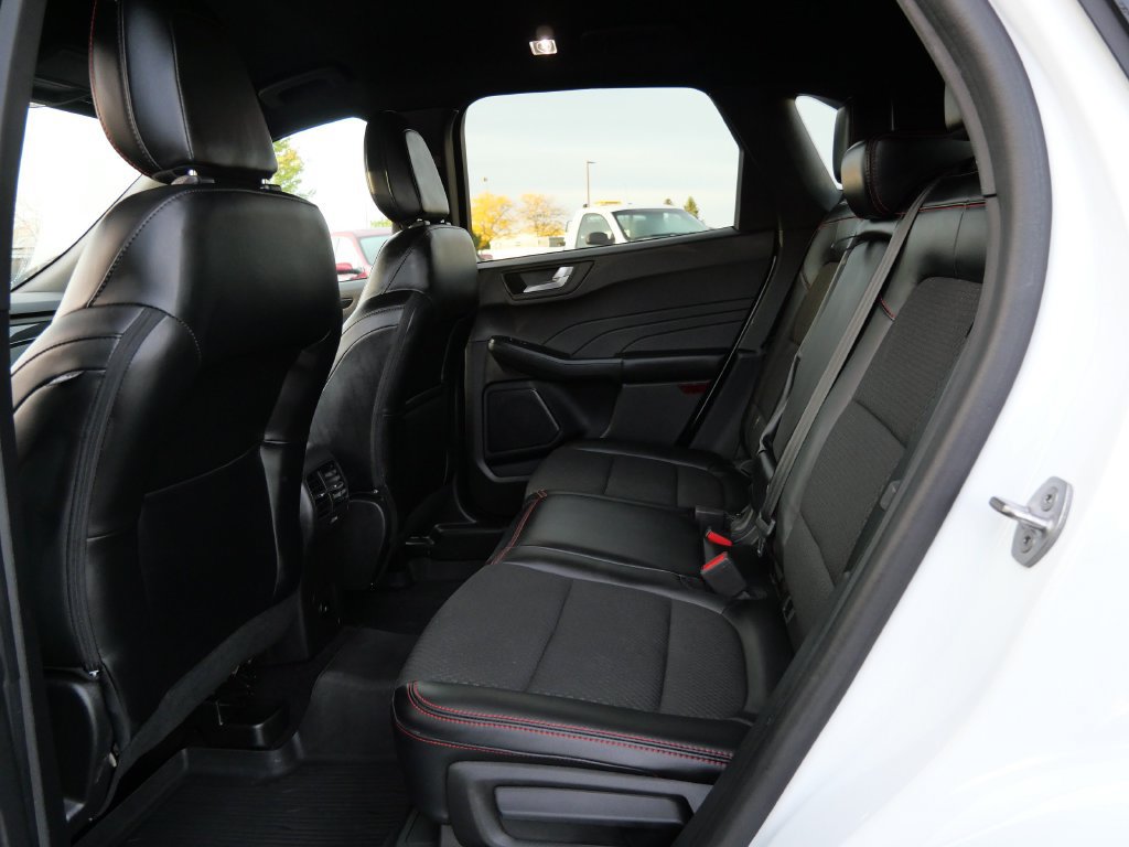 Certified 2023 Ford Escape ST-Line w/ Tech Pack #1 AWD/4WD image 18