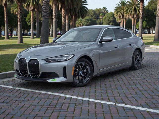 Used 2023 BMW i4 eDrive40 RWD image 2