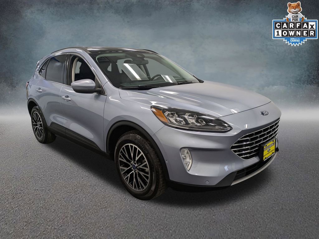 Used 2022 Ford Escape Titanium w/ Titanium Premium Package image 3