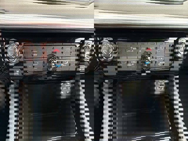 New 2026 Jeep Compass Limited image 15