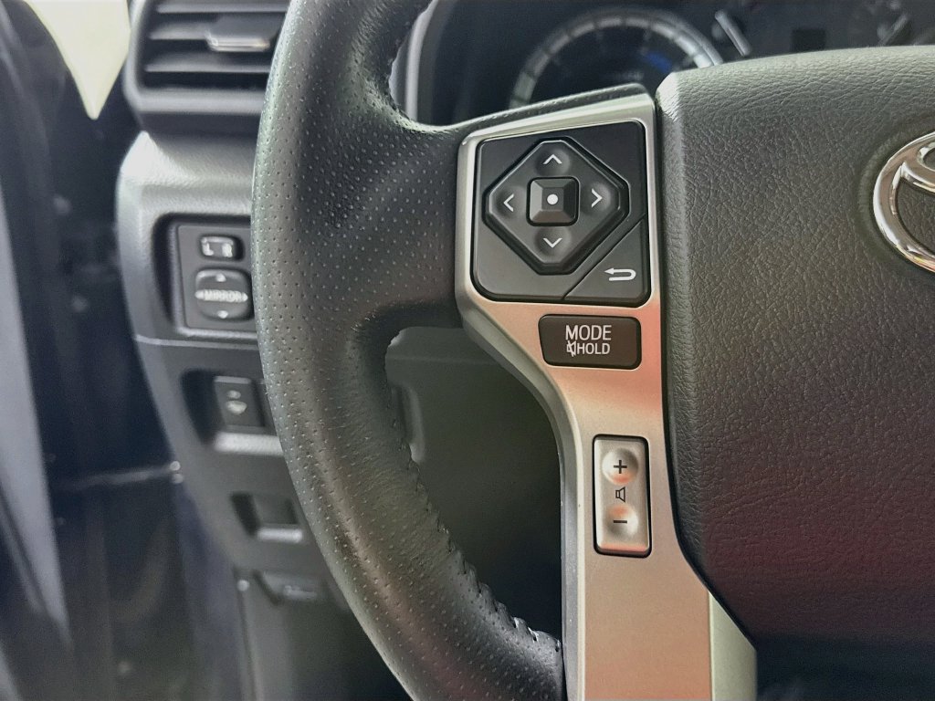 Used 2015 Toyota 4Runner SR5 Premium AWD/4WD image 21