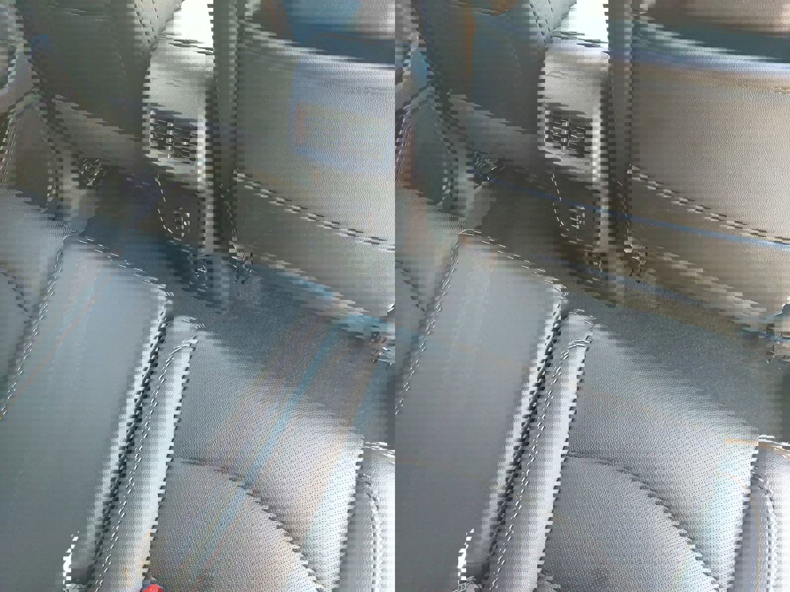 Used 2022 GMC Terrain AT4 image 12