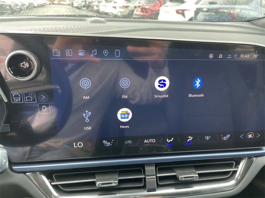 New 2026 Chevrolet Equinox EV LT image 16