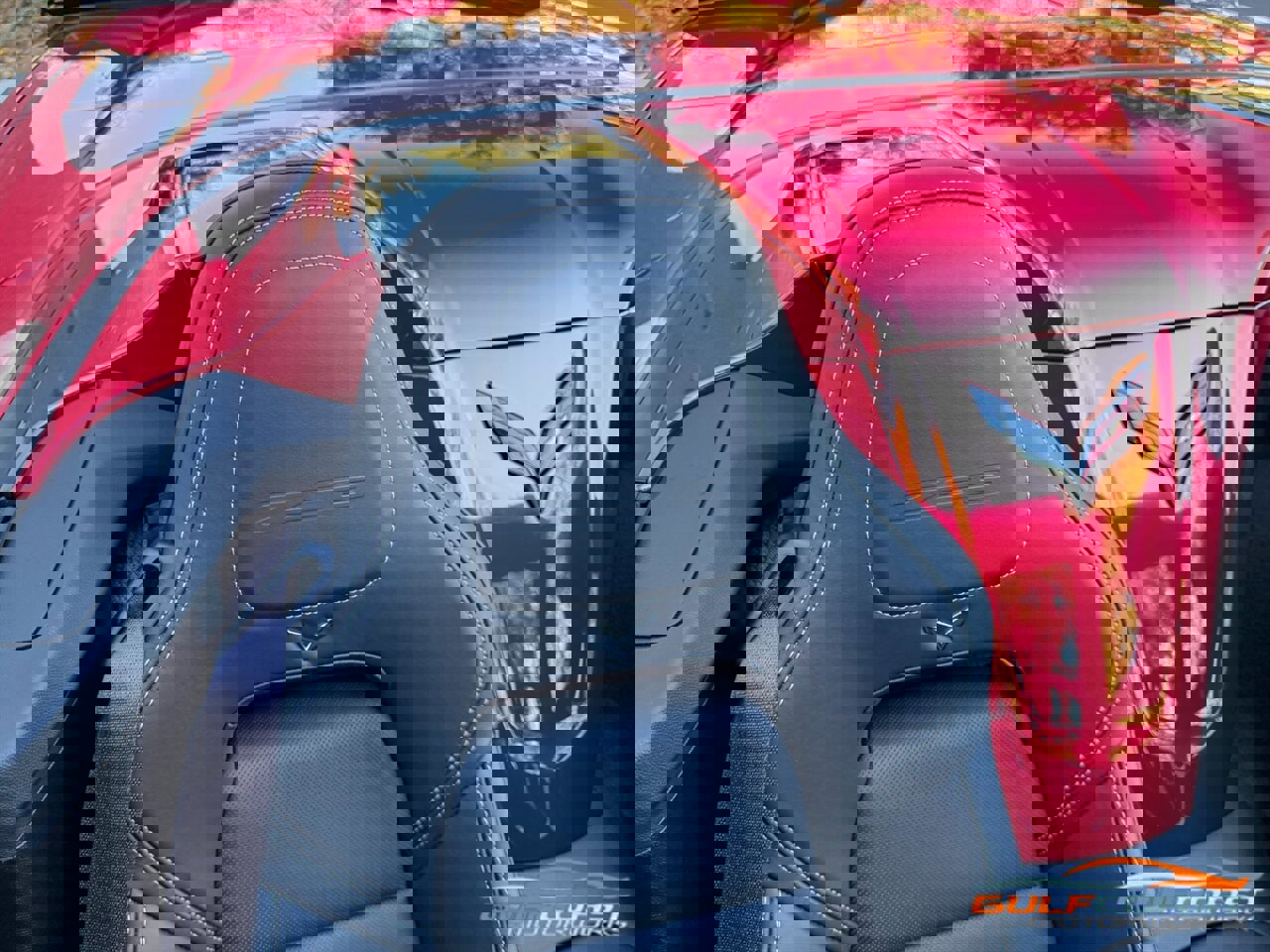 Used 2015 Chevrolet Corvette Z06 w/ 3LZ Preferred Equipment Group image 38