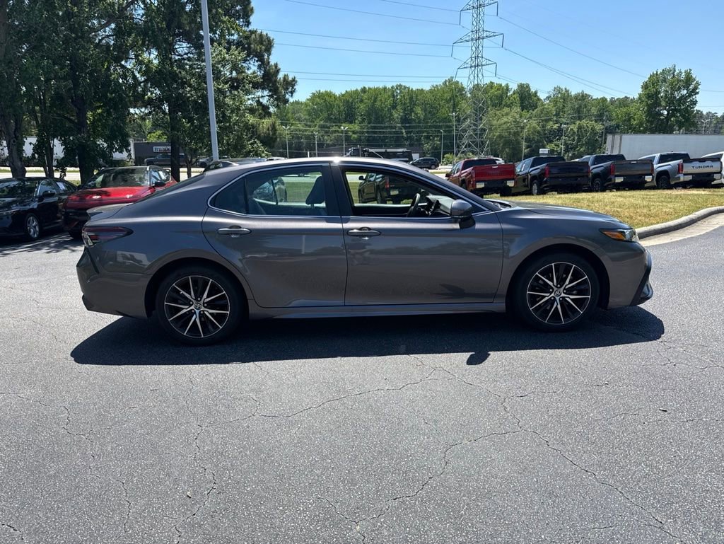 Used 2024 Toyota Camry SE w/ Convenience Package FWD image 6