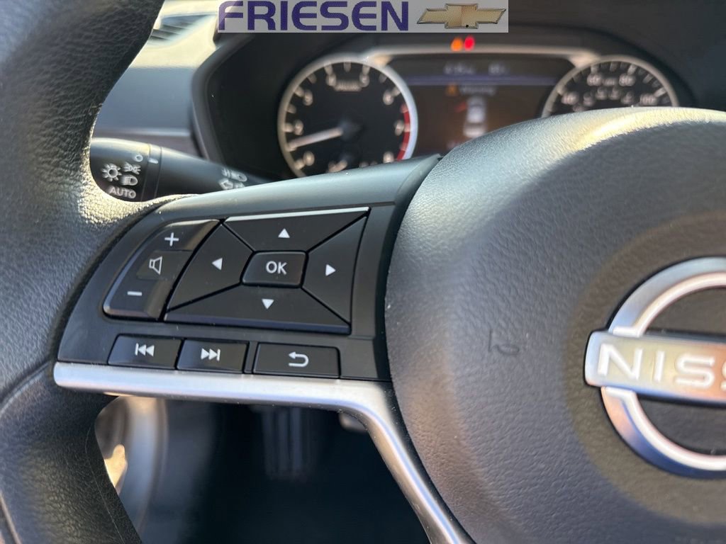 Used 2024 Nissan Altima 2.5 SV image 14