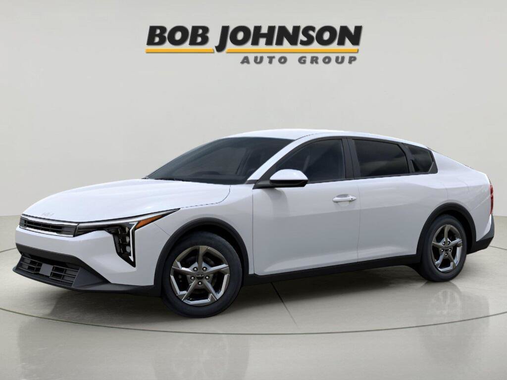 New 2026 Kia K4 FWD image 4