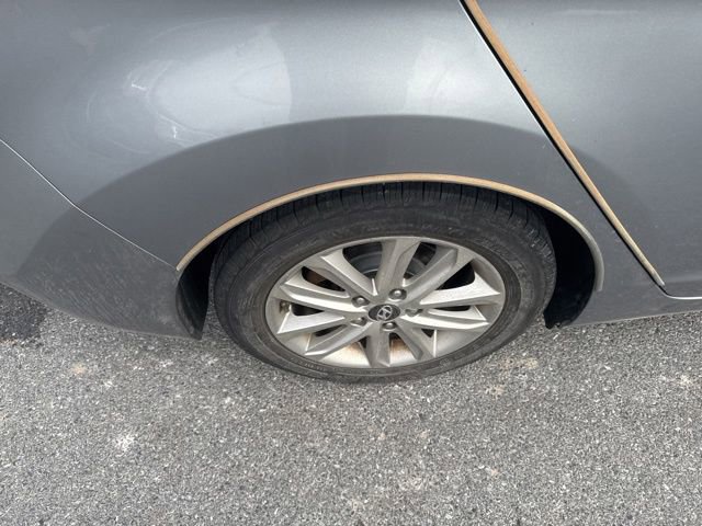 Used 2015 Hyundai Elantra SE w/ Option Group 02 image 6