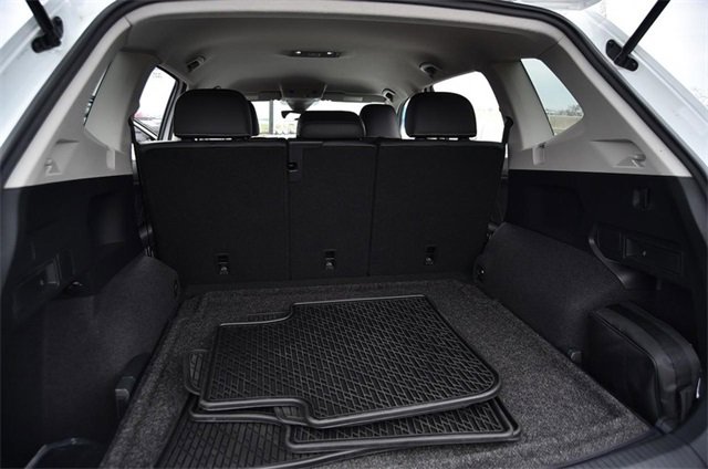 Certified 2022 Volkswagen Tiguan SE image 23