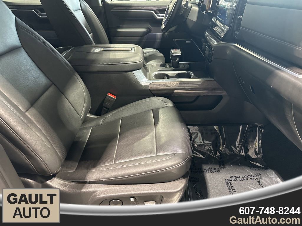 Used 2022 Chevrolet Silverado 1500 LTZ w/ Technology Package image 17