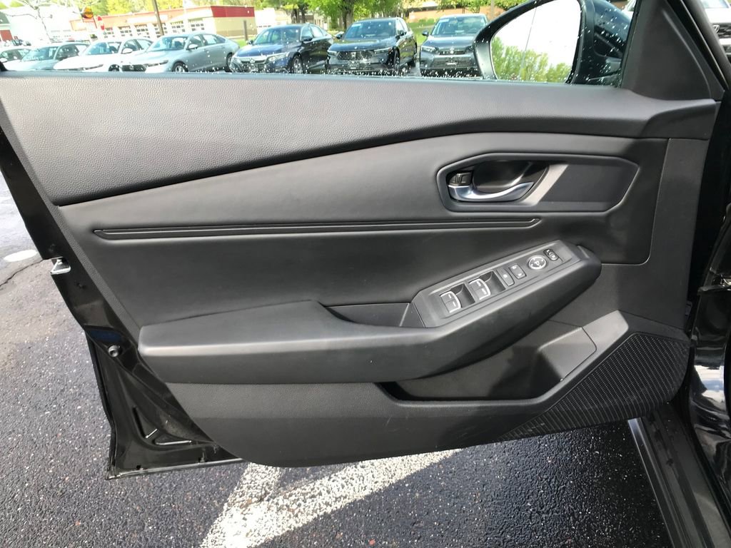 Certified 2023 Honda Accord EX image 16
