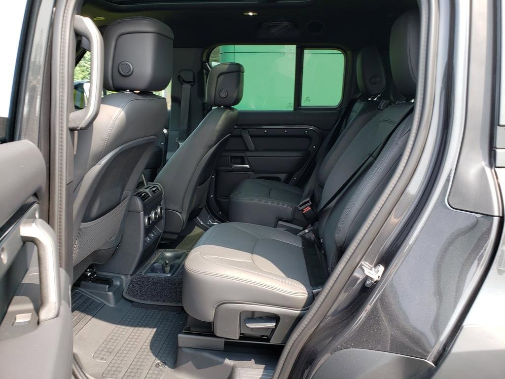 New 2025 Land Rover Defender 130 S image 11