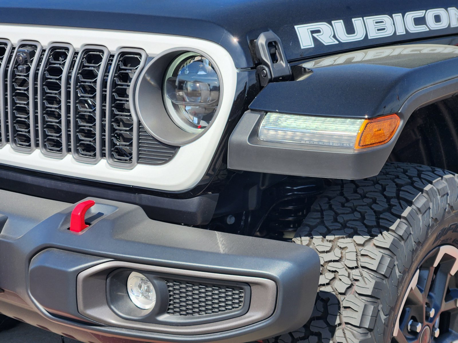 New 2026 Jeep Wrangler Unlimited Rubicon w/ Whitecap Package AWD/4WD image 9
