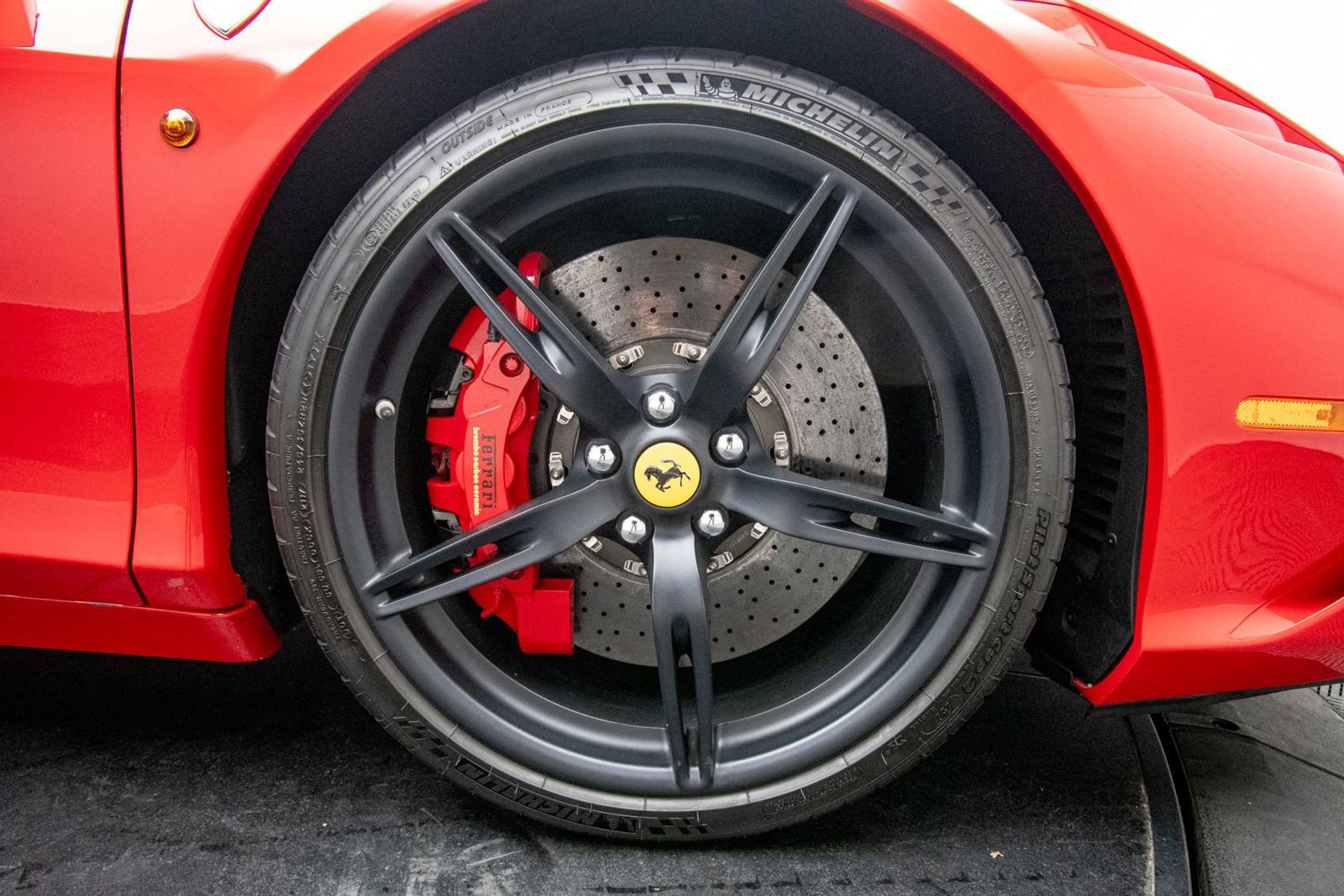 Used 2015 Ferrari 458 Speciale Coupe RWD image 51