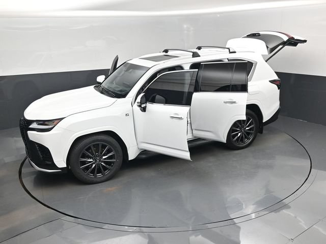Used 2023 Lexus LX 600 F Sport w/ Accessory Package (Z1) AWD/4WD image 20