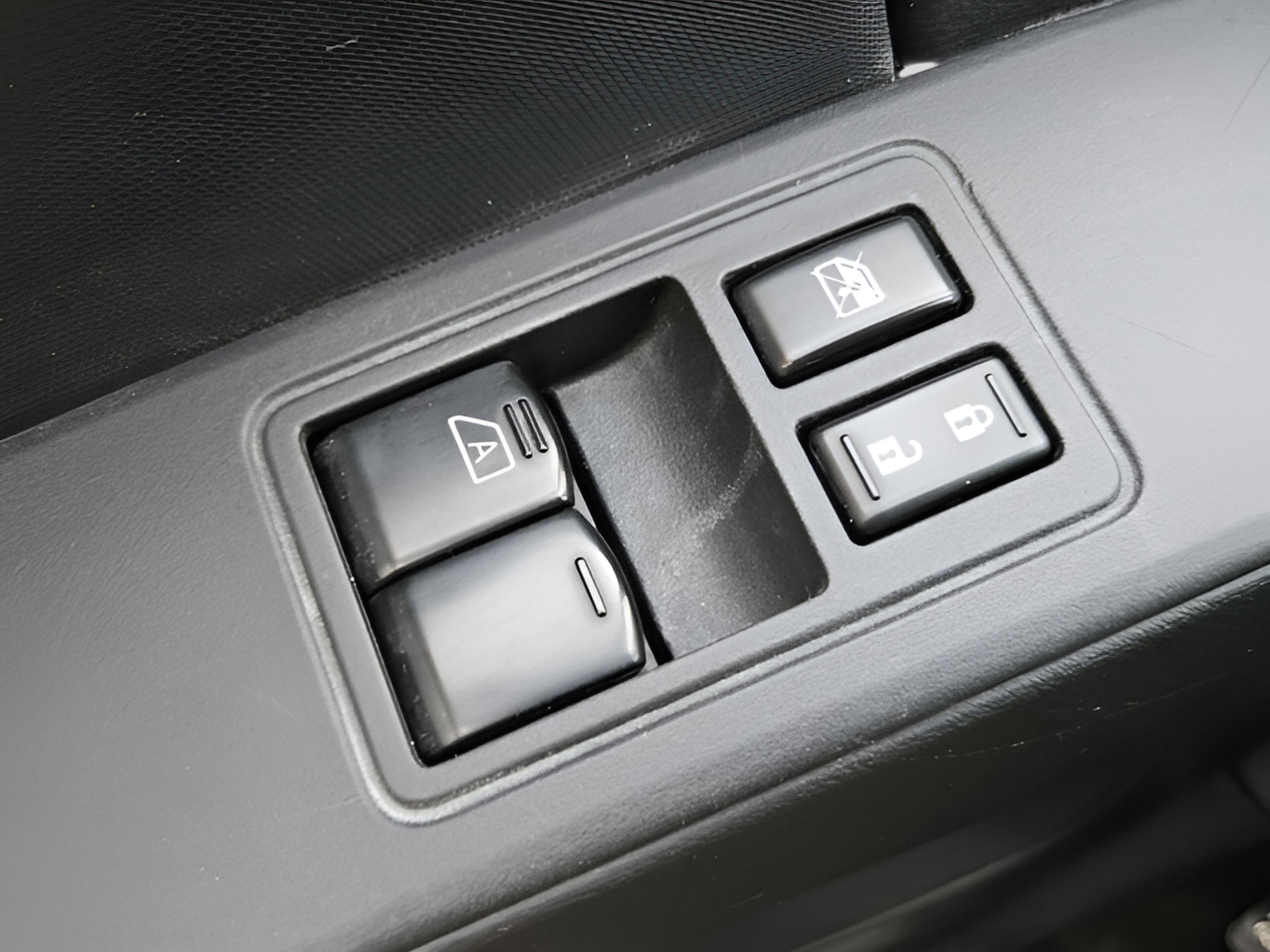 Used 2024 Nissan Frontier S w/ Technology Package image 29