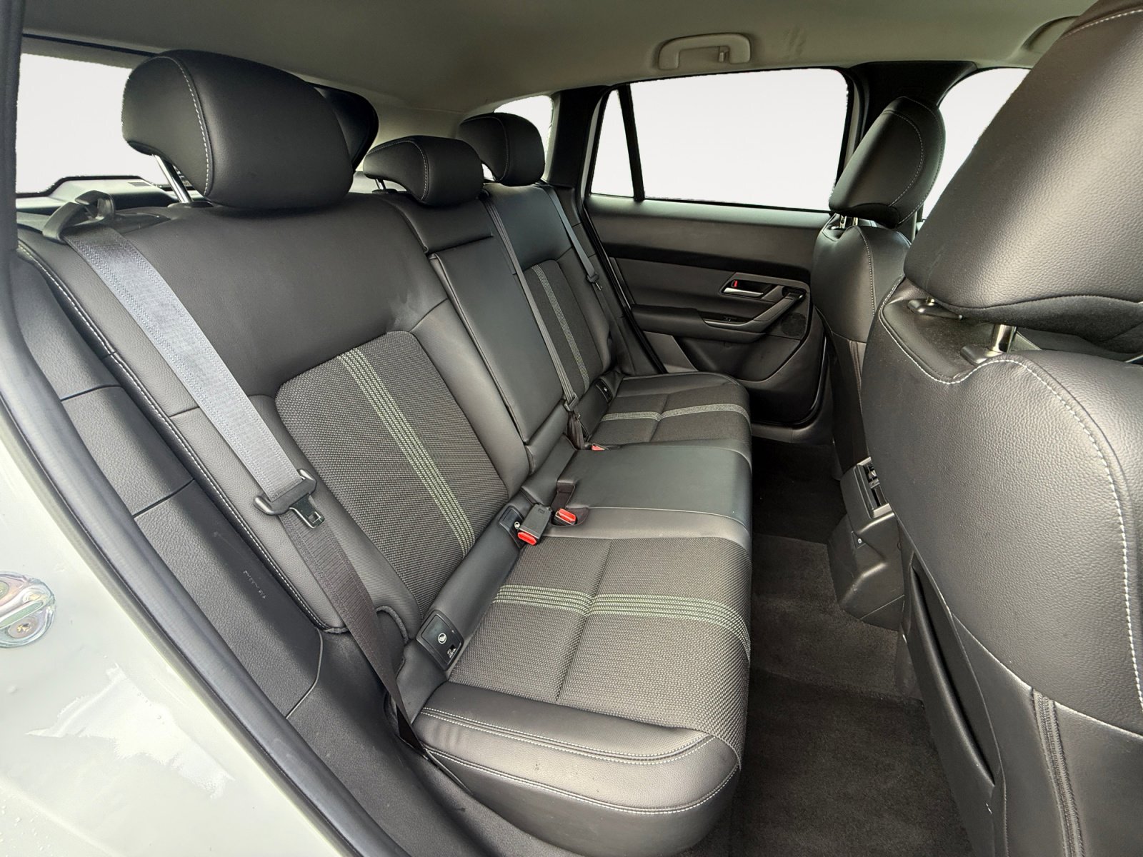 Certified 2025 MAZDA CX-50 AWD 2.5 S w/ Weather Package image 18