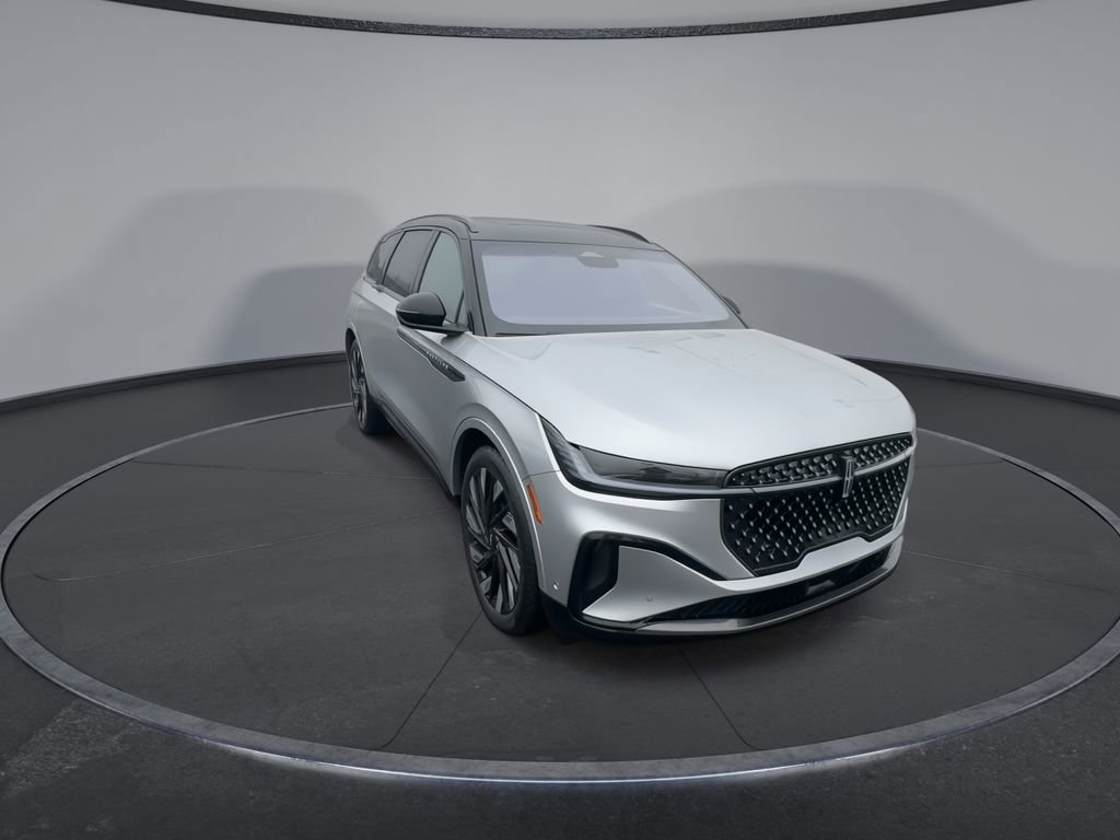 Used 2024 Lincoln Nautilus Reserve w/ Equipment Group 202A image 2