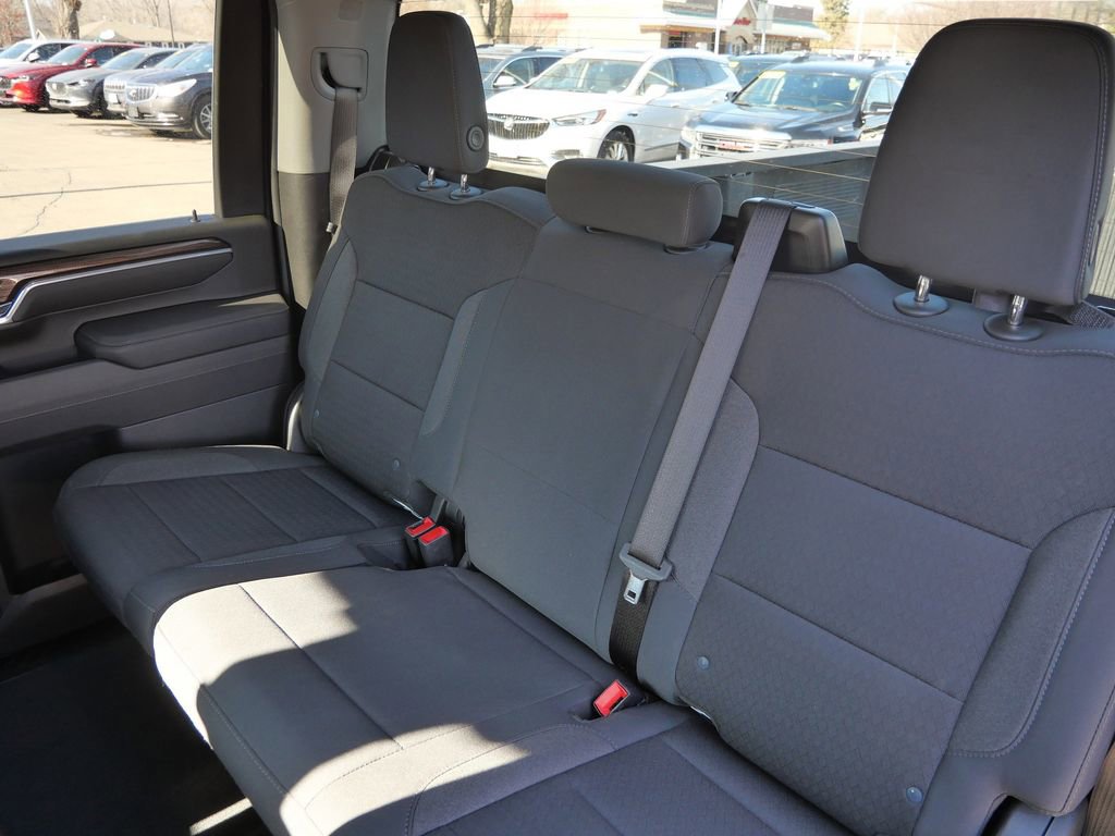 Used 2025 Chevrolet Silverado 2500 LT w/ Convenience Package image 25