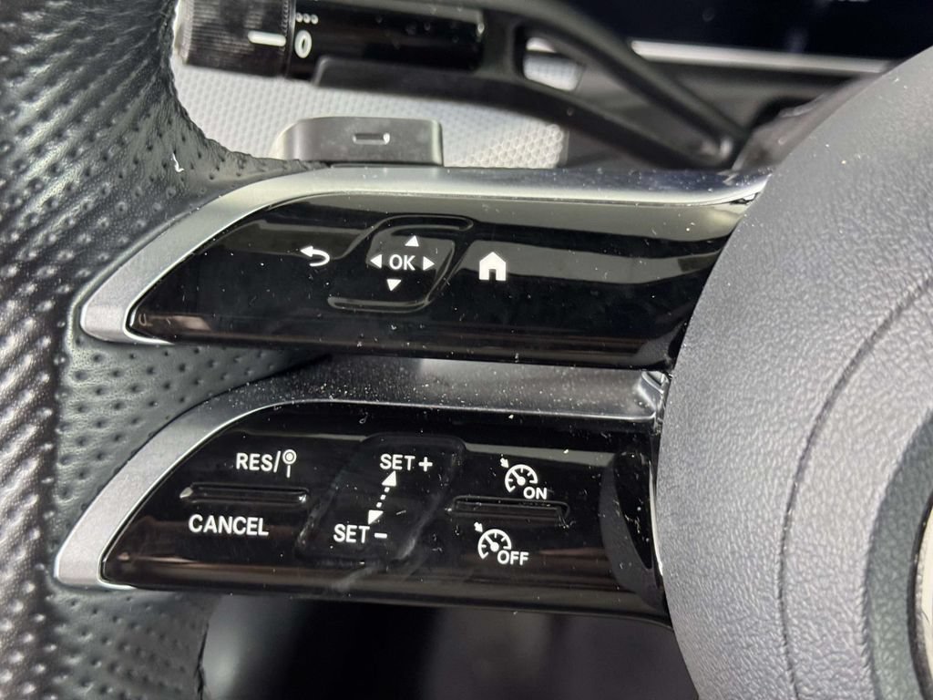 Used 2024 Mercedes-Benz CLE 300 4MATIC Cabriolet image 22