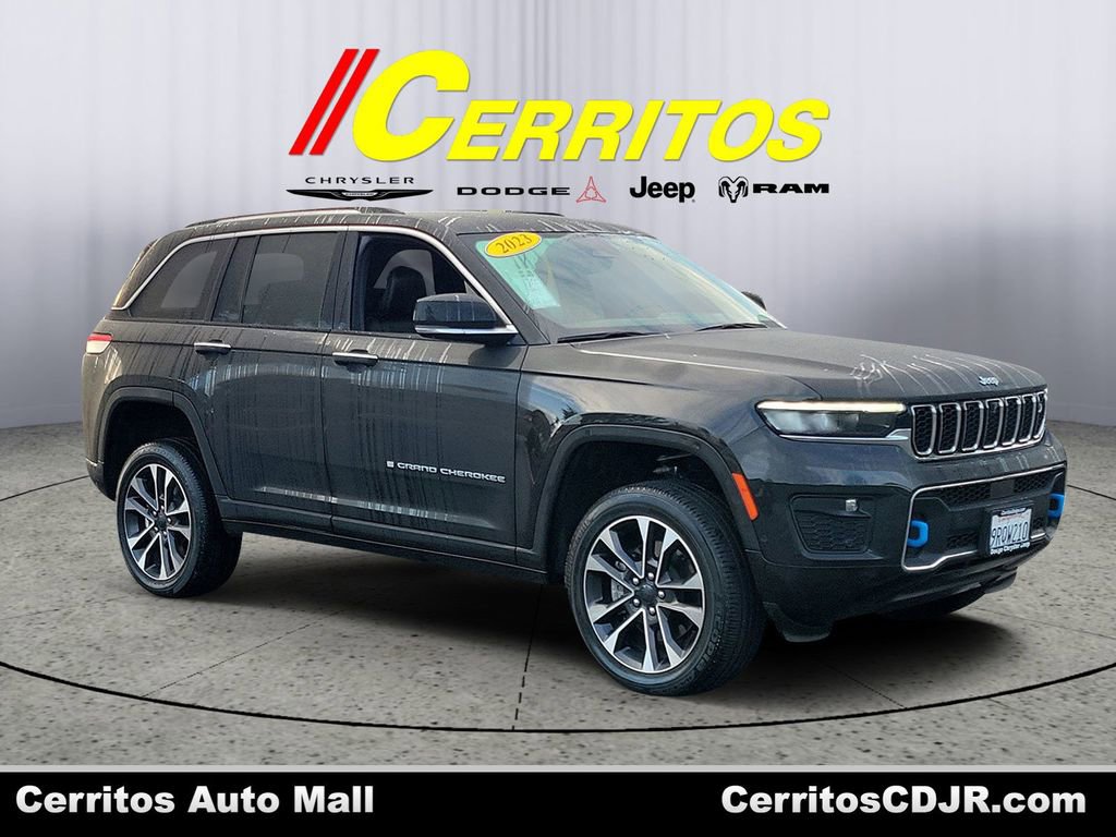 Used 2023 Jeep Grand Cherokee Overland w/ Advanced Protech Group III image 1