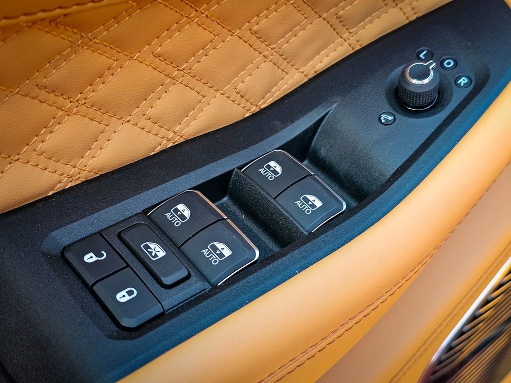 New 2026 Jeep Grand Cherokee Summit image 11