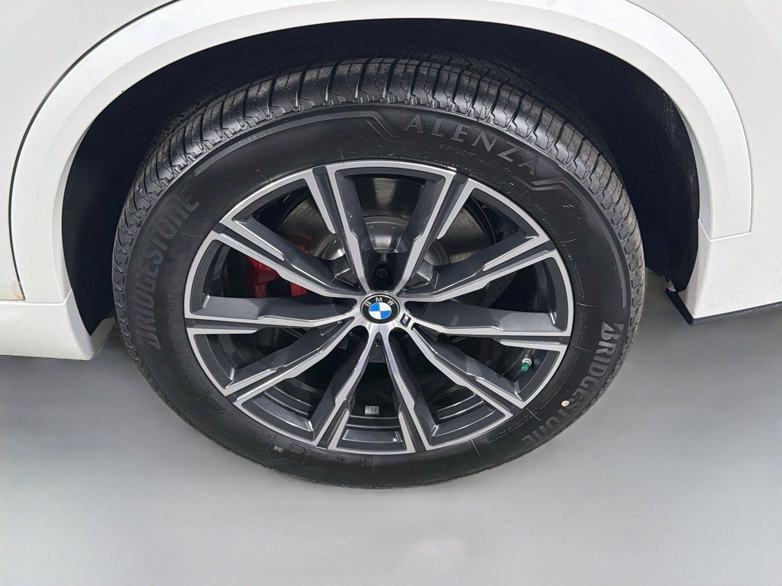 New 2026 BMW X5 sDrive40i w/ M Sport Package RWD image 31