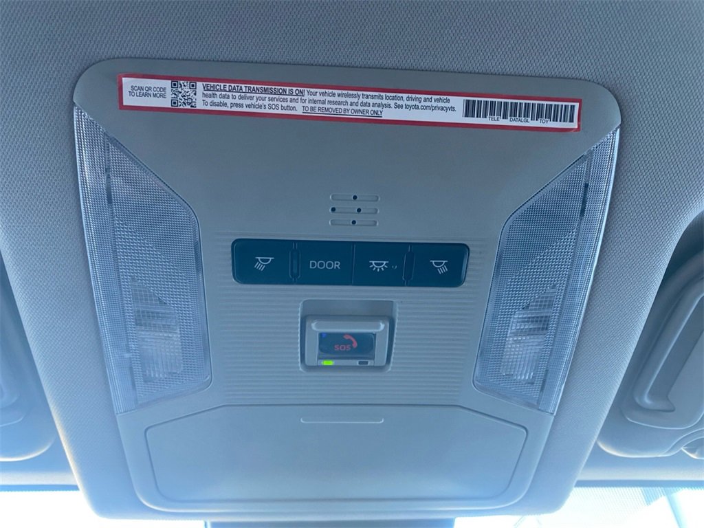 Used 2025 Toyota RAV4 XLE image 30