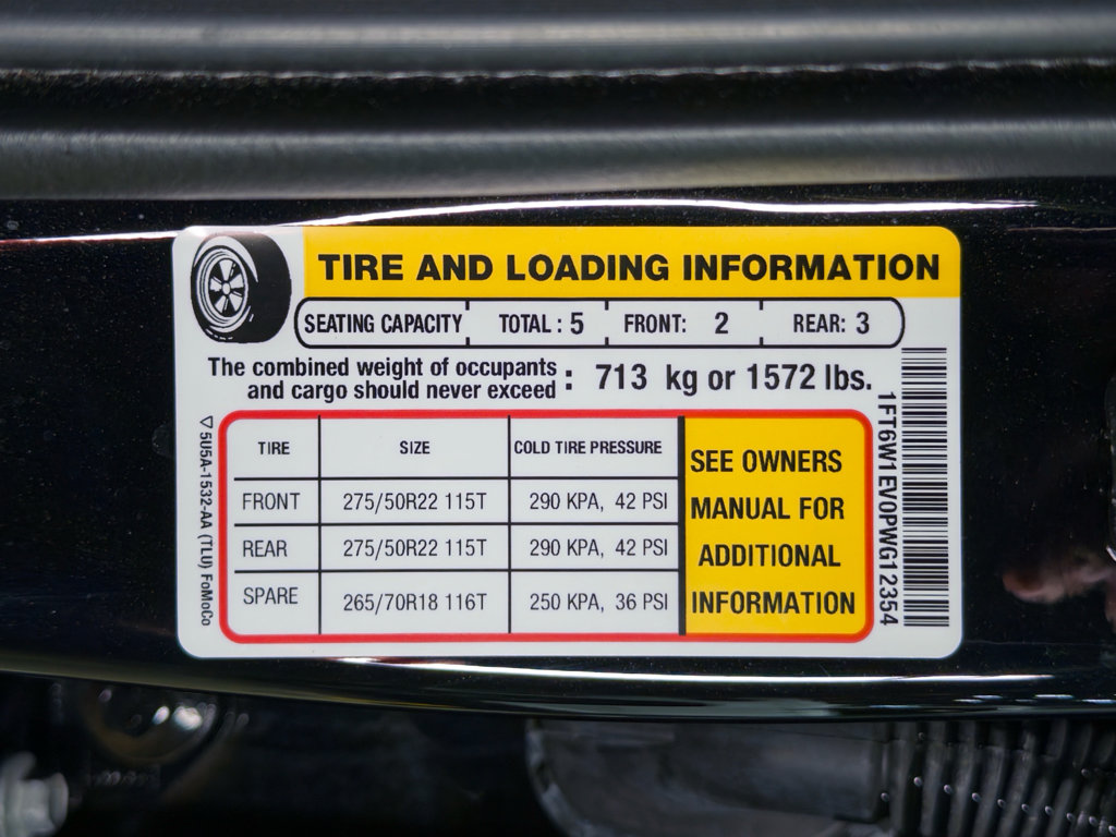 Used 2023 Ford F150 Lightning Platinum AWD/4WD image 31
