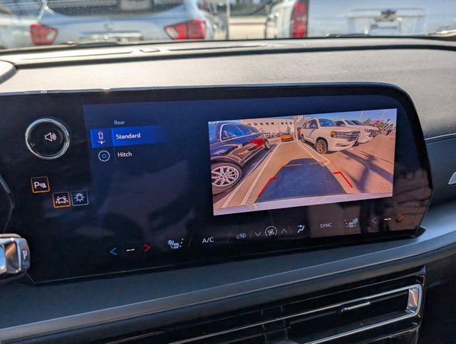 Certified 2025 Chevrolet Traverse LT image 18