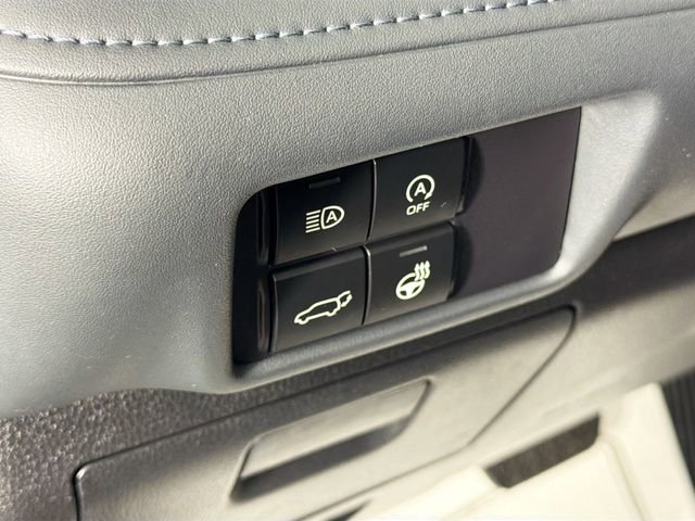 Used 2023 Toyota Highlander L image 10