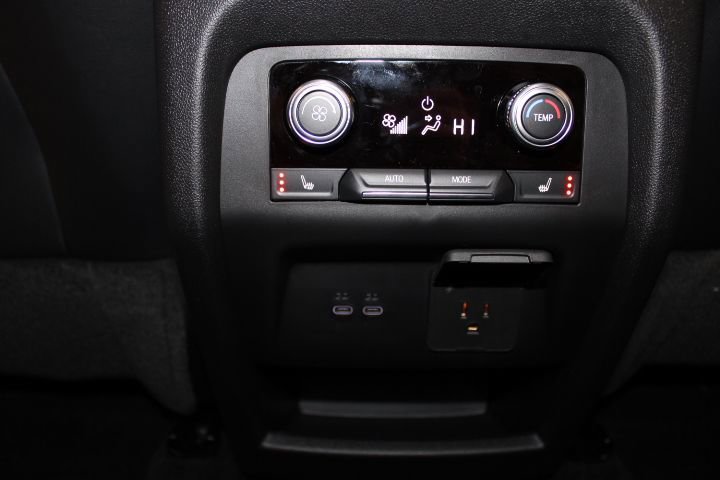 New 2026 GMC Acadia Denali w/ LPO, Floor Liner Package image 22