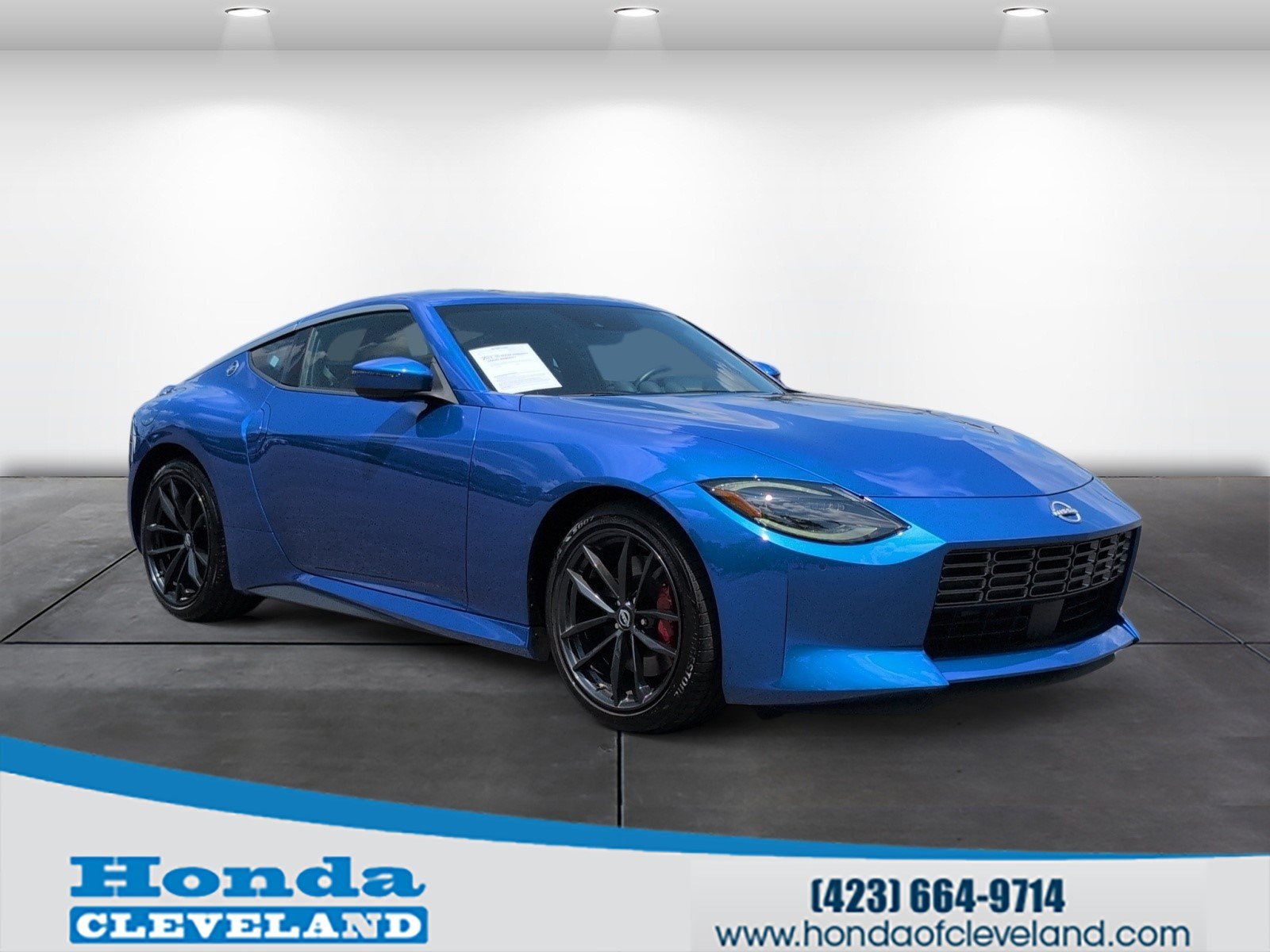 Used 2025 Nissan Z Performance w/ Floor Mat Package RWD image 1
