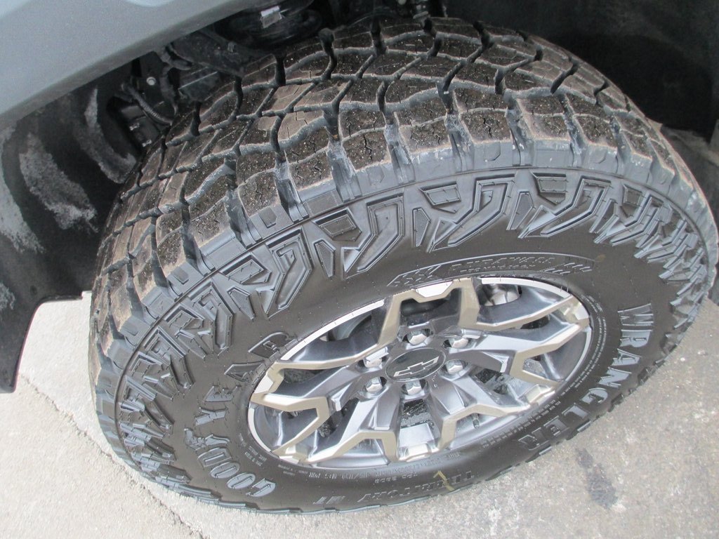 Certified 2025 Chevrolet Colorado ZR2 w/ Technology Package image 13