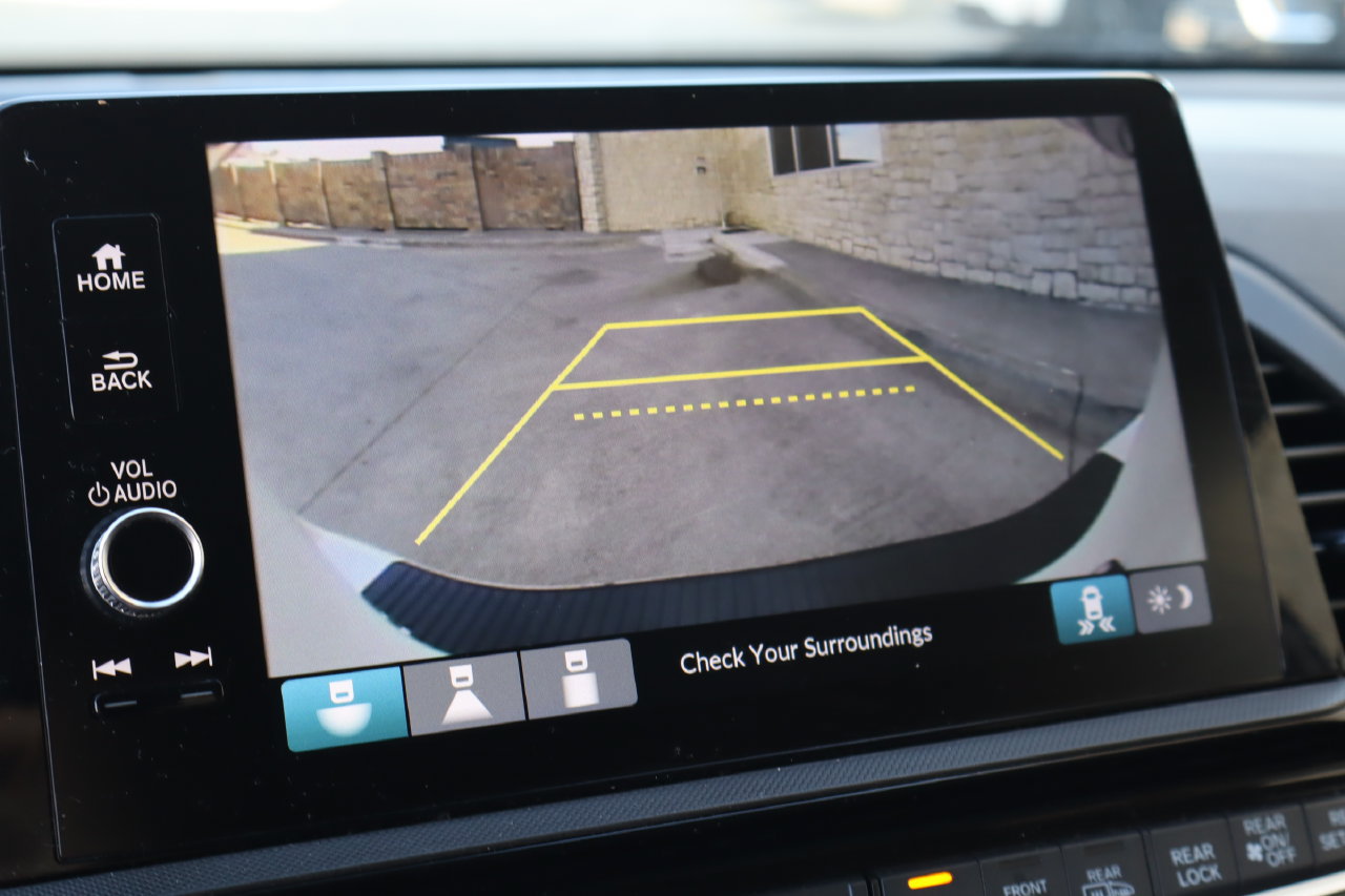 Used 2025 Honda Odyssey EX-L image 9
