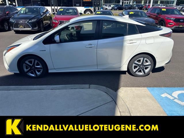 Used 2018 Toyota Prius Three Touring FWD image 8