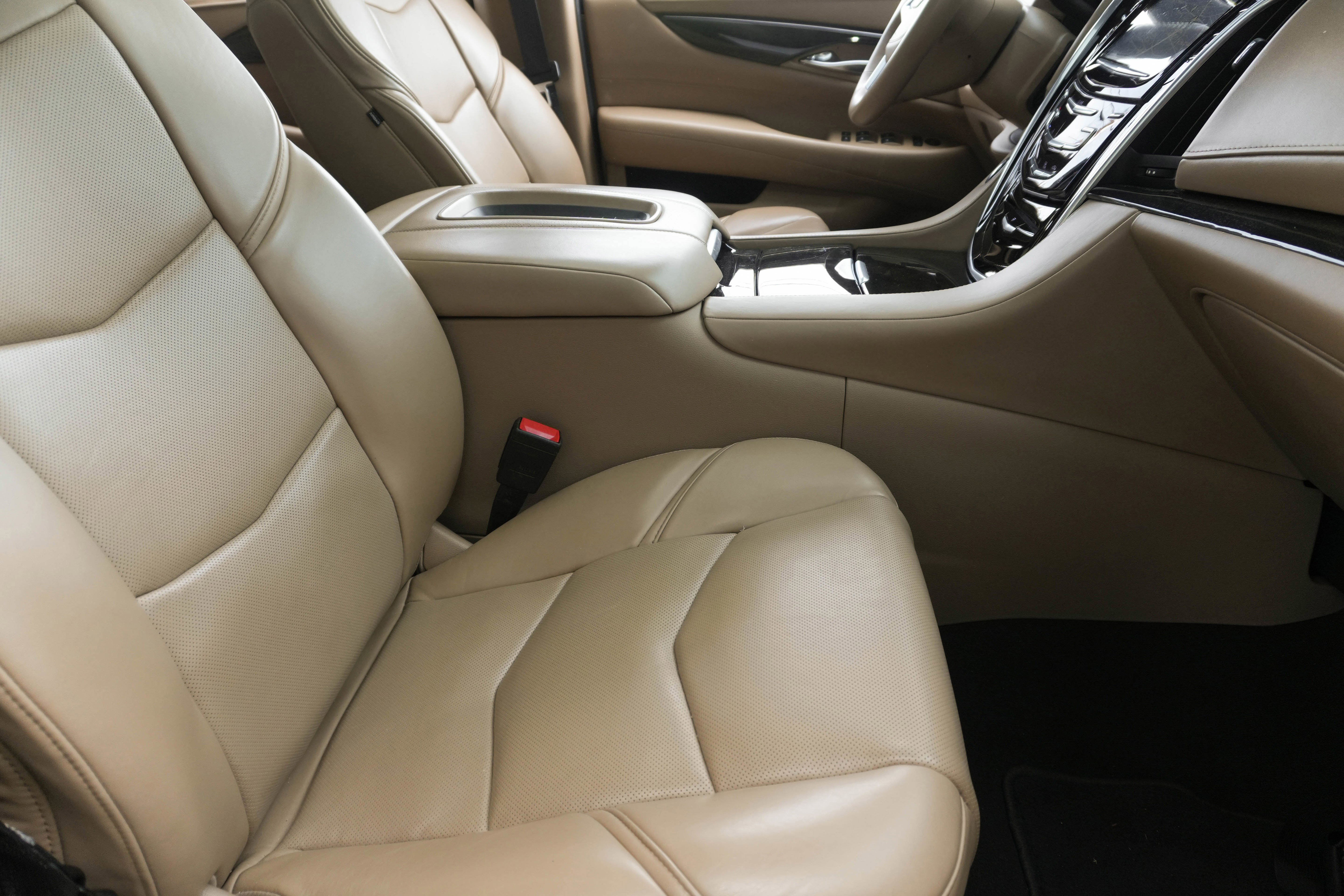 Used 2020 Cadillac Escalade Platinum AWD/4WD image 10