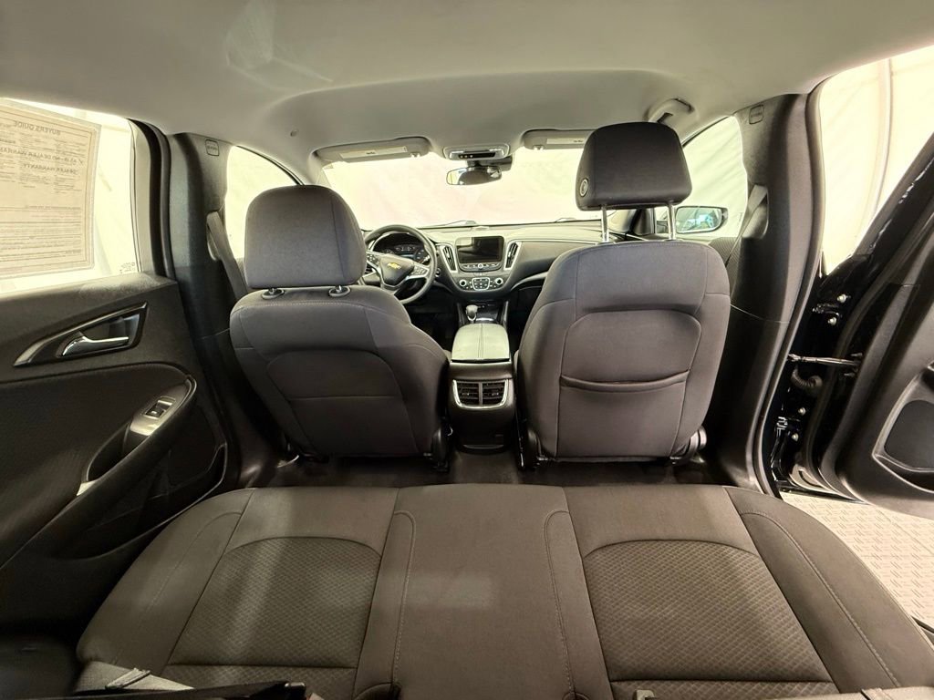 Used 2025 Chevrolet Malibu LT FWD image 28