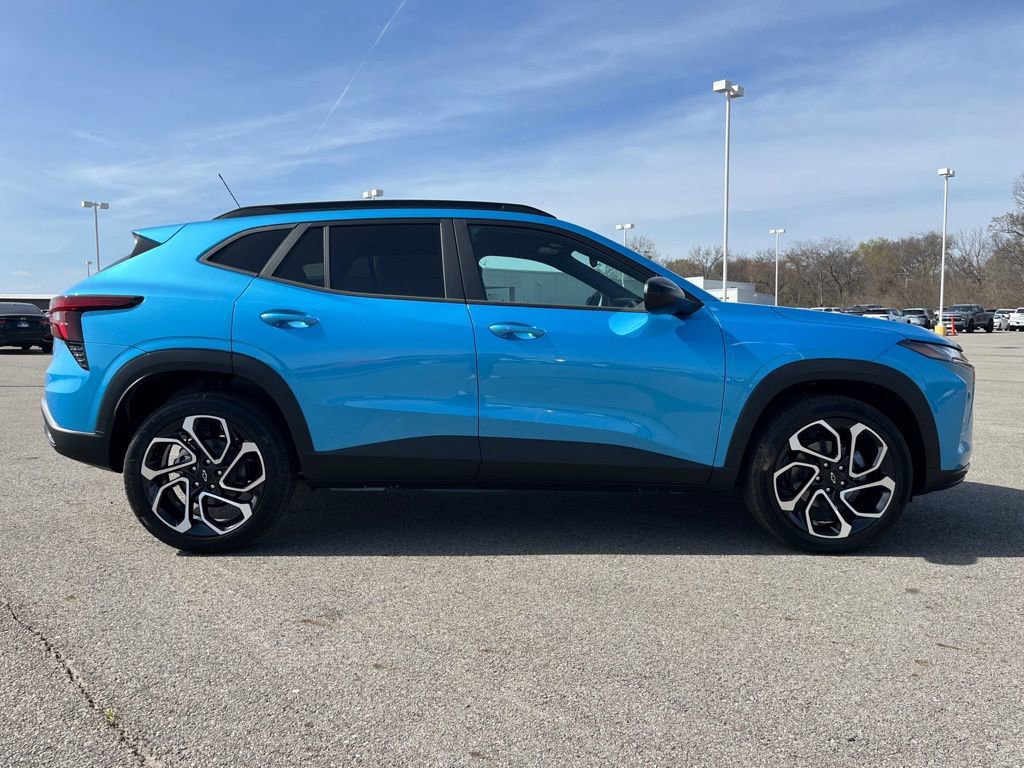 New 2026 Chevrolet Trax RS w/ Driver Confidence Package FWD image 6