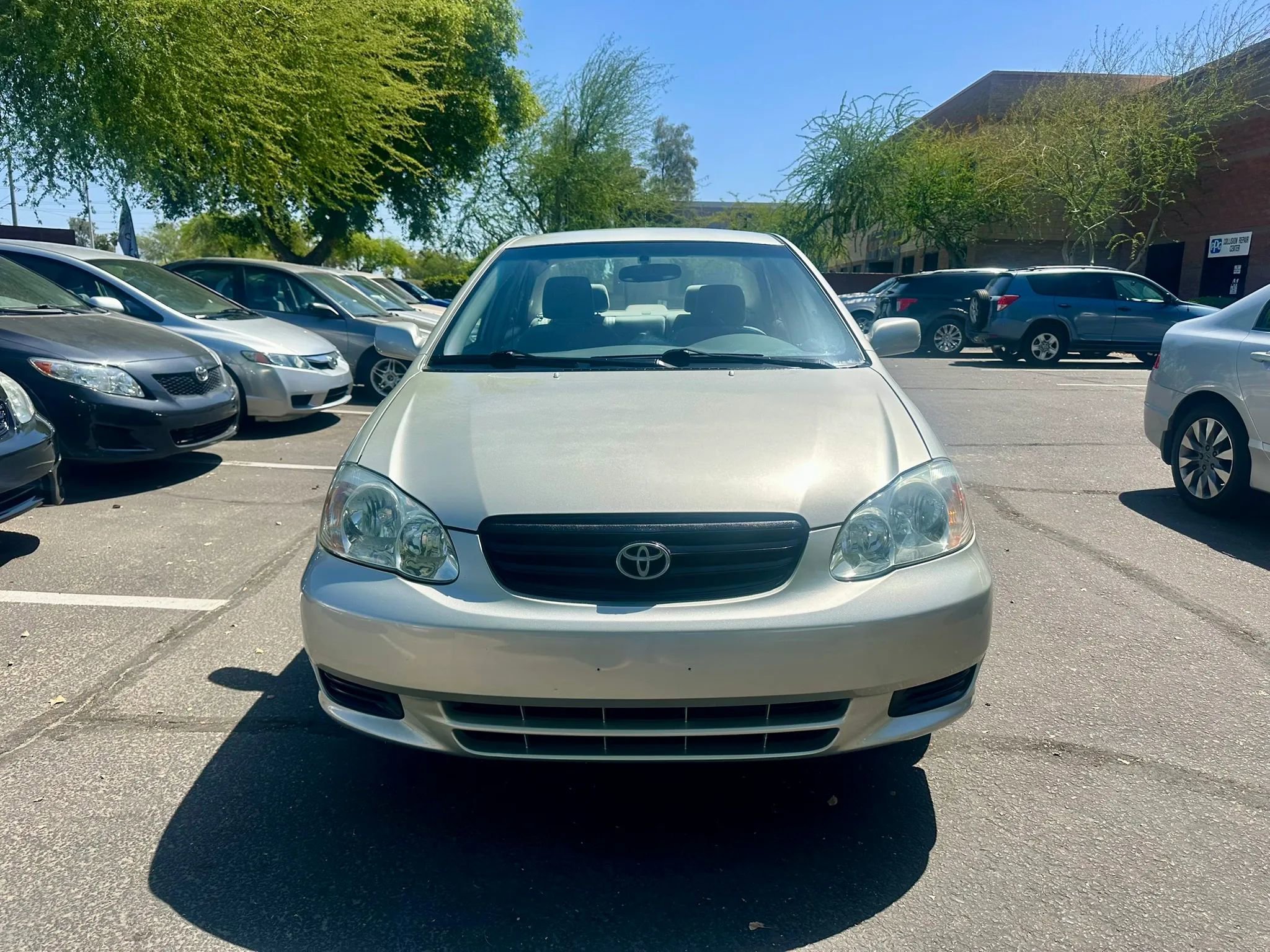 Used 2003 Toyota Corolla LE FWD image 2