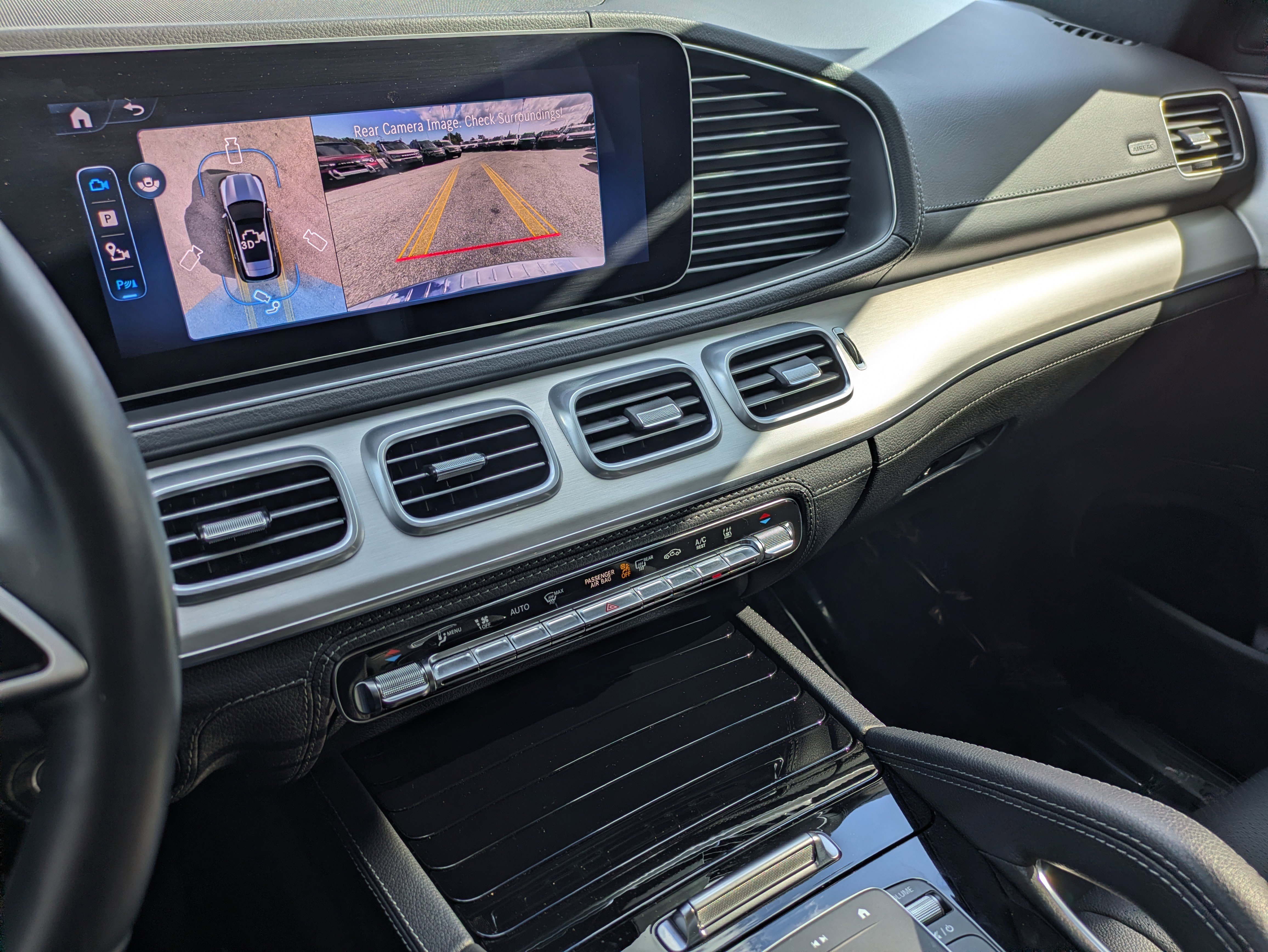 Used 2025 Mercedes-Benz GLE 450e 4MATIC image 33