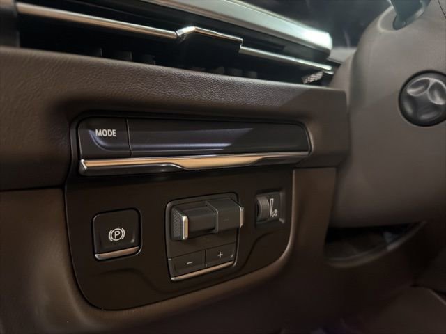 Certified 2026 Cadillac Escalade Luxury w/ LPO, Floor Liner Package image 19
