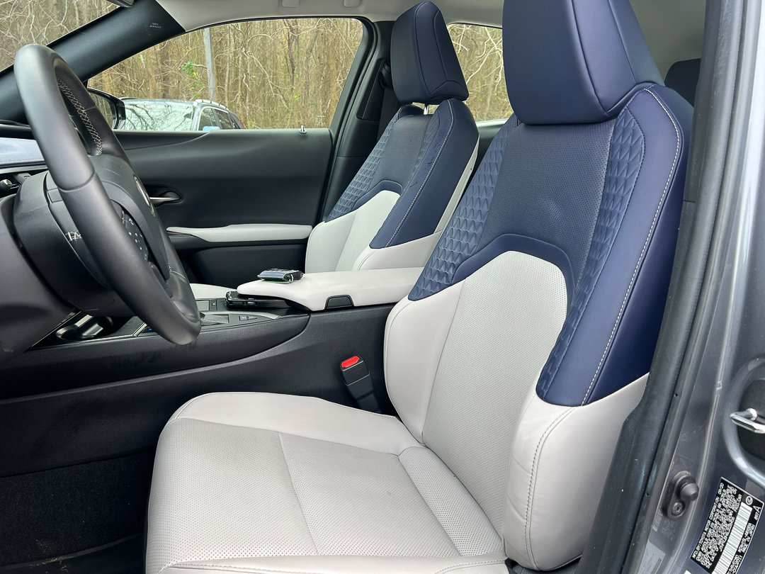 Used 2020 Lexus UX 250h w/ Premium Package image 14